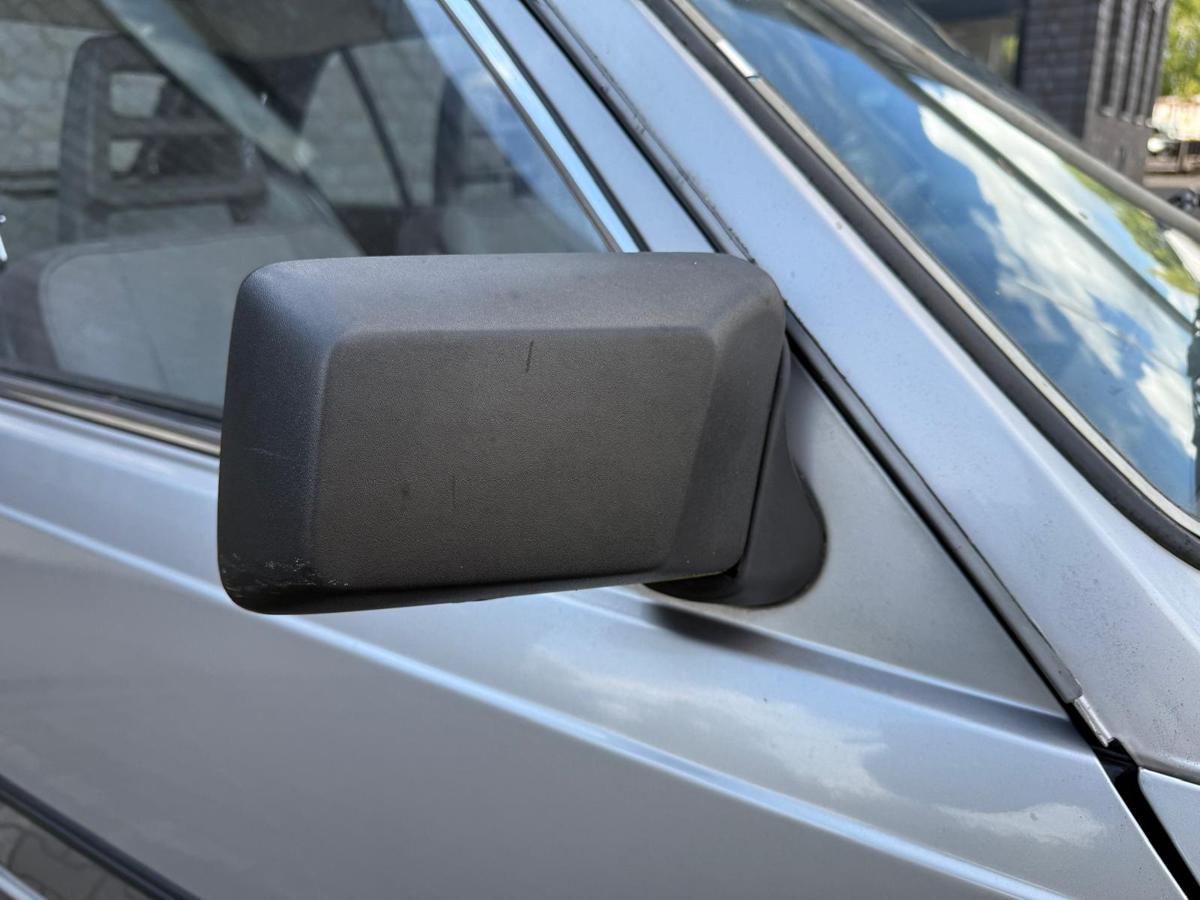 Volvo 340 original Außenspiegel rechts manuell verstellbar unlackiert BJ86